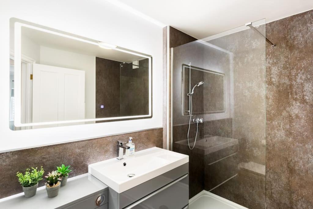 Fabulous Ground Floor Apartment. Great Malvern Eksteriør bilde